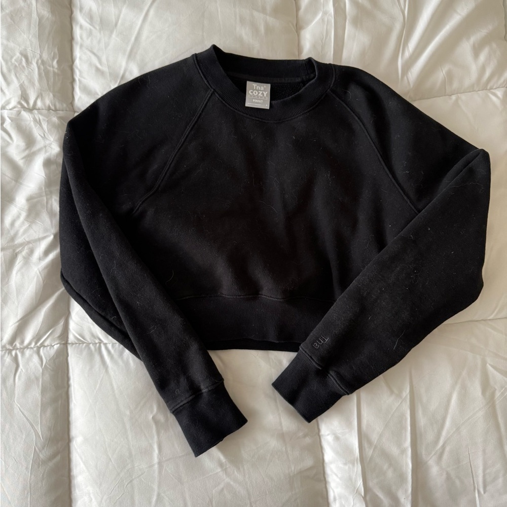 TNA Cozy Fleece Cropped Black Sweatshirt